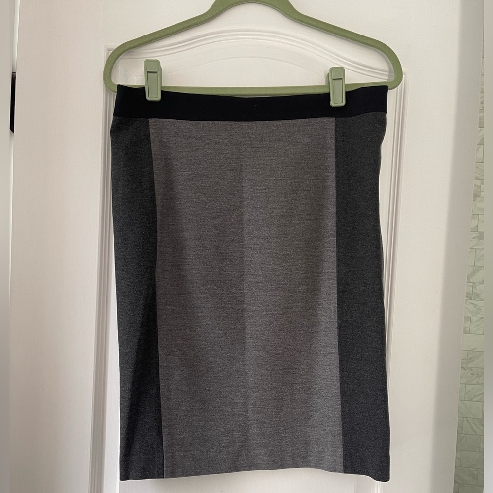 Ann Taylor Gray and Black Colorblock Stretch Pencil Skirt Size 6 EUC